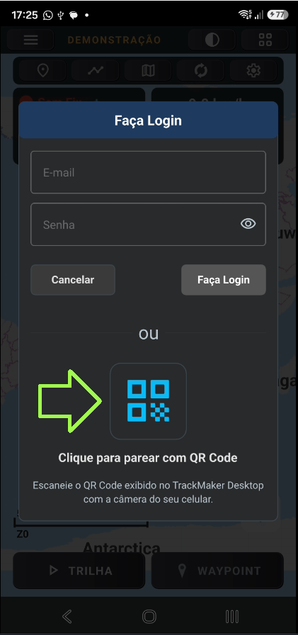 Tela de login do GPS TrackMaker Android com o botão de pareamento por QR Code